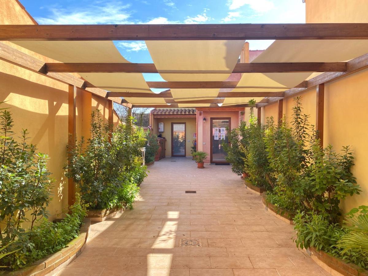 Gioia Guesthouse Cabras Exterior photo