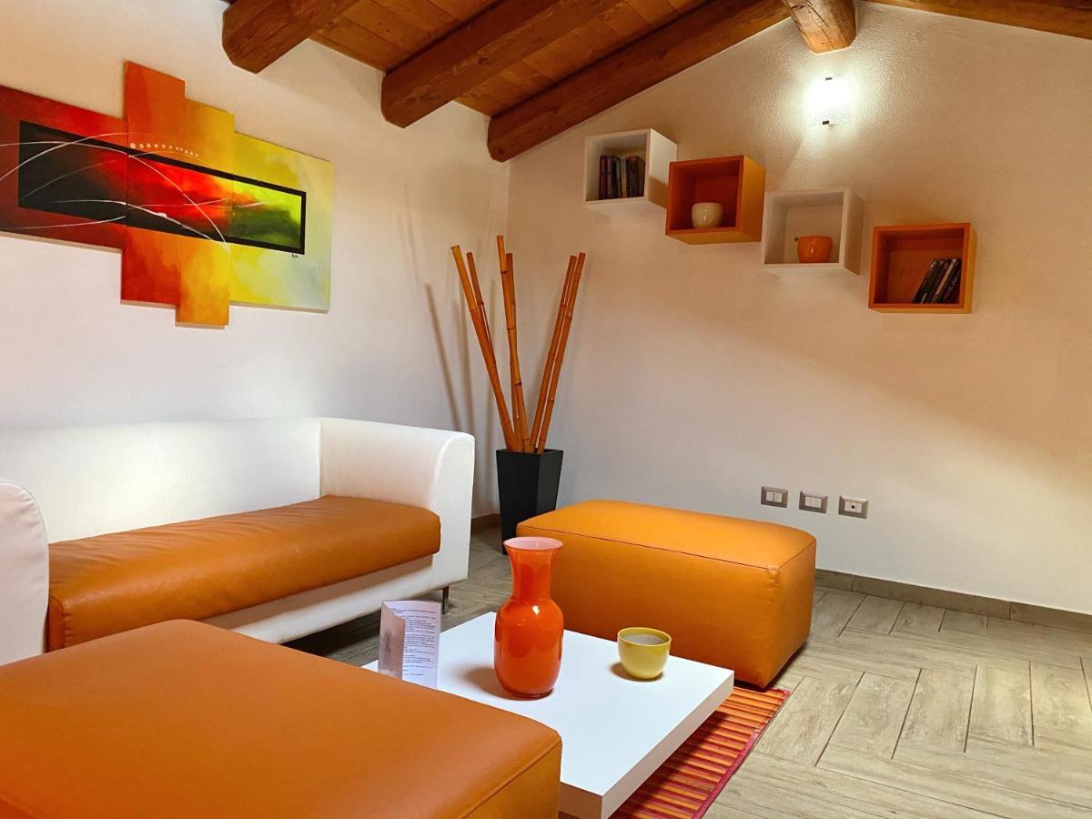Gioia Guesthouse Cabras Exterior photo