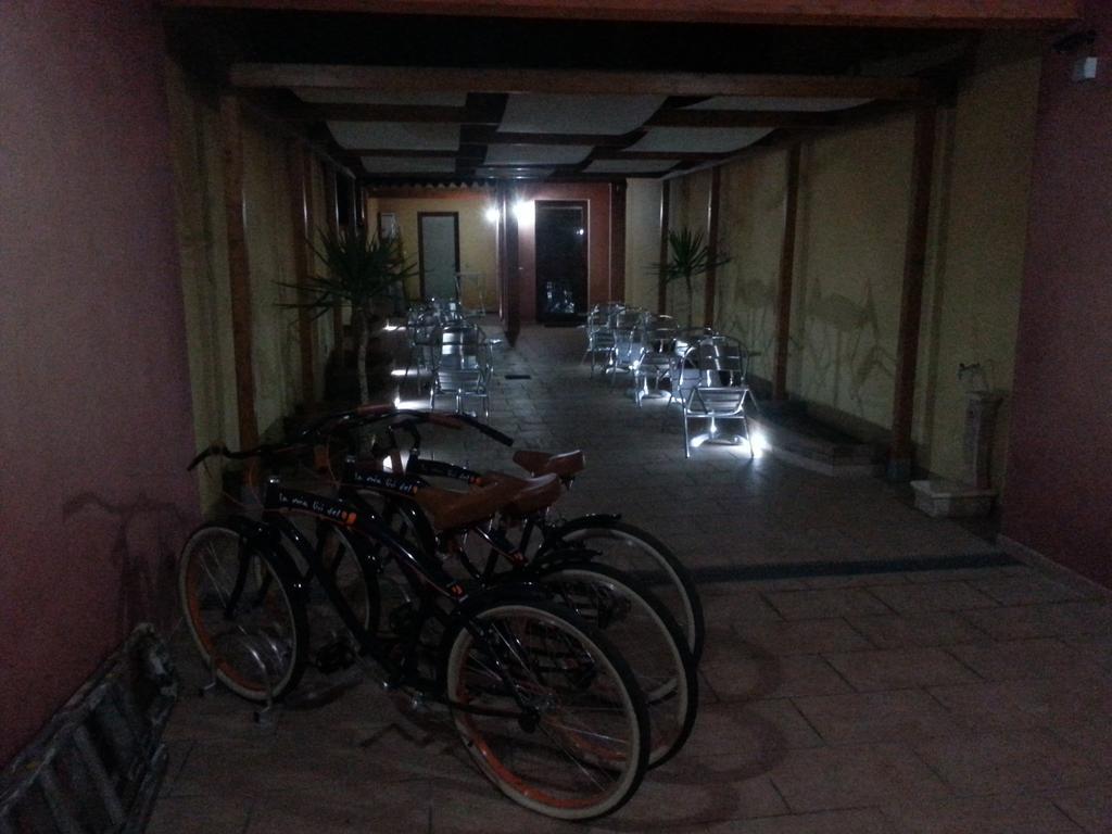 Gioia Guesthouse Cabras Exterior photo